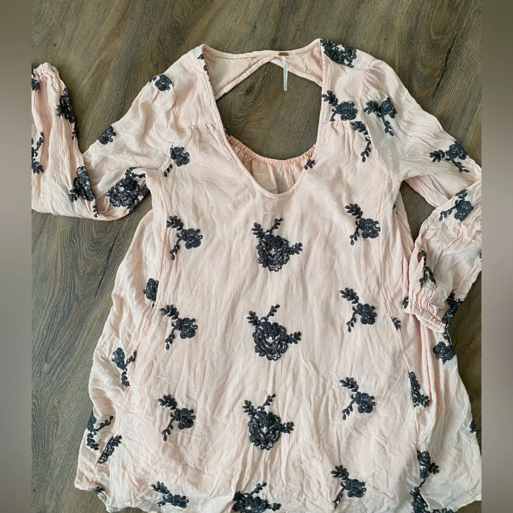 ☘️Free People Emma’s mini dress, size large, pink and grey - Picture 5 of 9